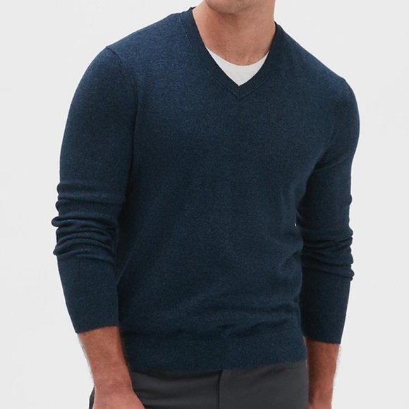 Banana Republic Other - Men's Banana Republic Washable Merino Wool V-Neck